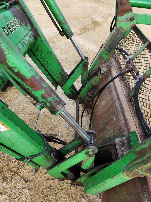 John Deere 7400 Loader Tractor