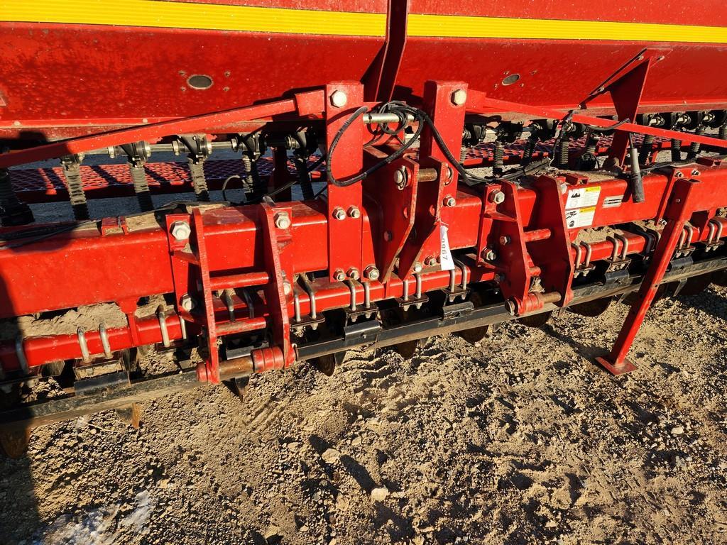 Sunflower 9412 20' 3pt Grain Drill