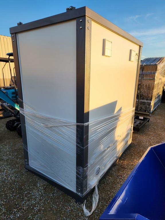 New Great Bear 2 Stall Mobile Restroom