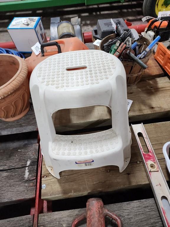 Poly Step Stool