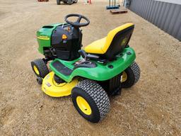 John Deere L110 Lawn Mower