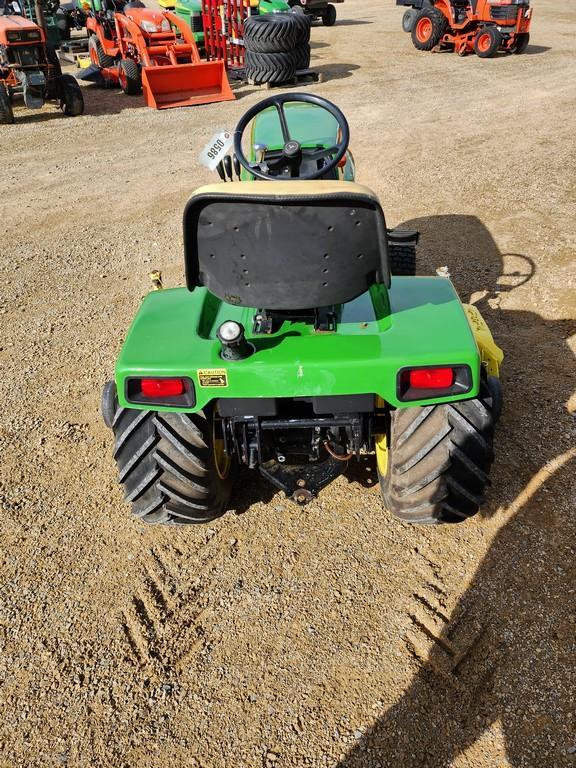 JOhn Deere 420 Lawn Mower