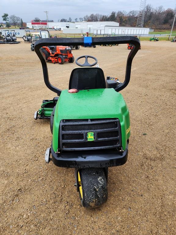 John Deere 2500E Greens Mower