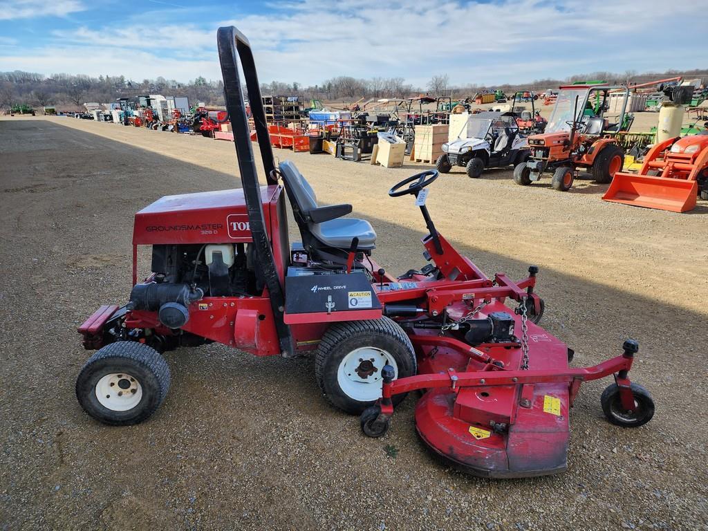 Toro 328D Groundsmaster Front Mount Mower