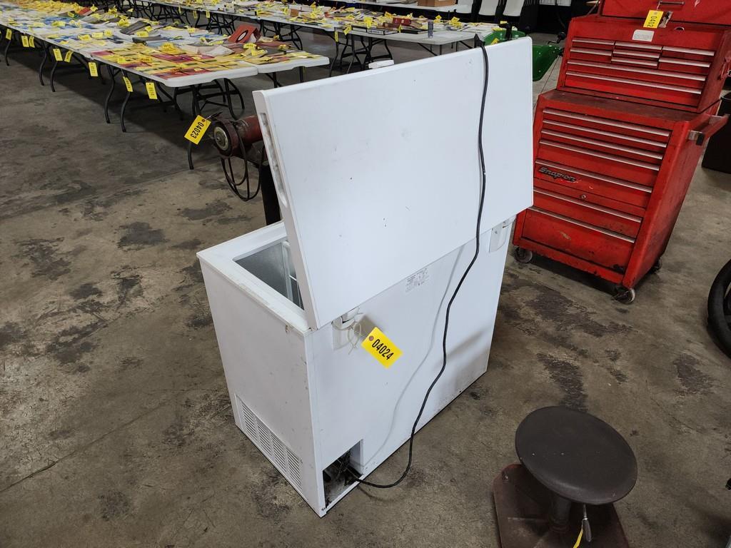 7 Cu Ft Deep Freezer