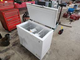 7 Cu Ft Deep Freezer