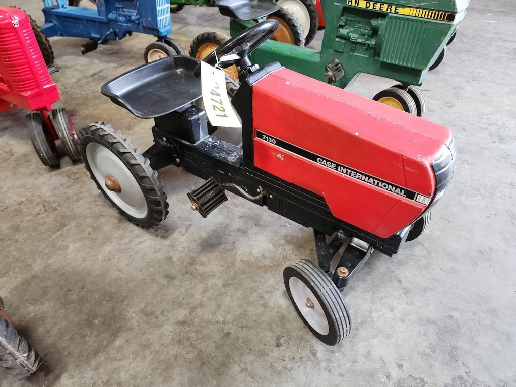 Case IH Pedal Tractor