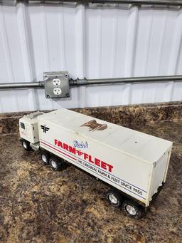 Farm & Fleet Toy Semi Tractor & Trailer