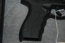 Taurus PT 840