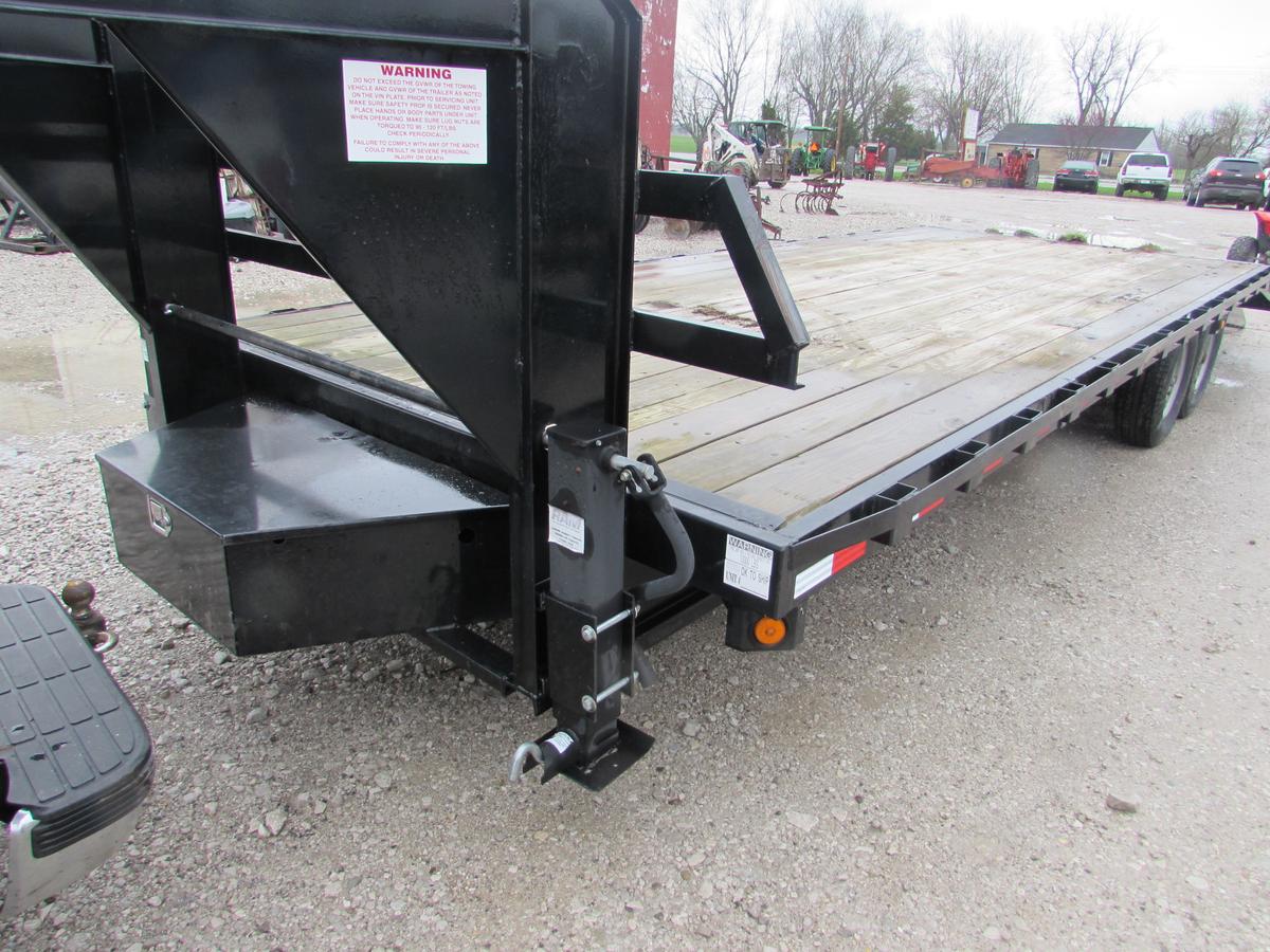 2014 Quality Steel & Aluminum Products Gooseneck