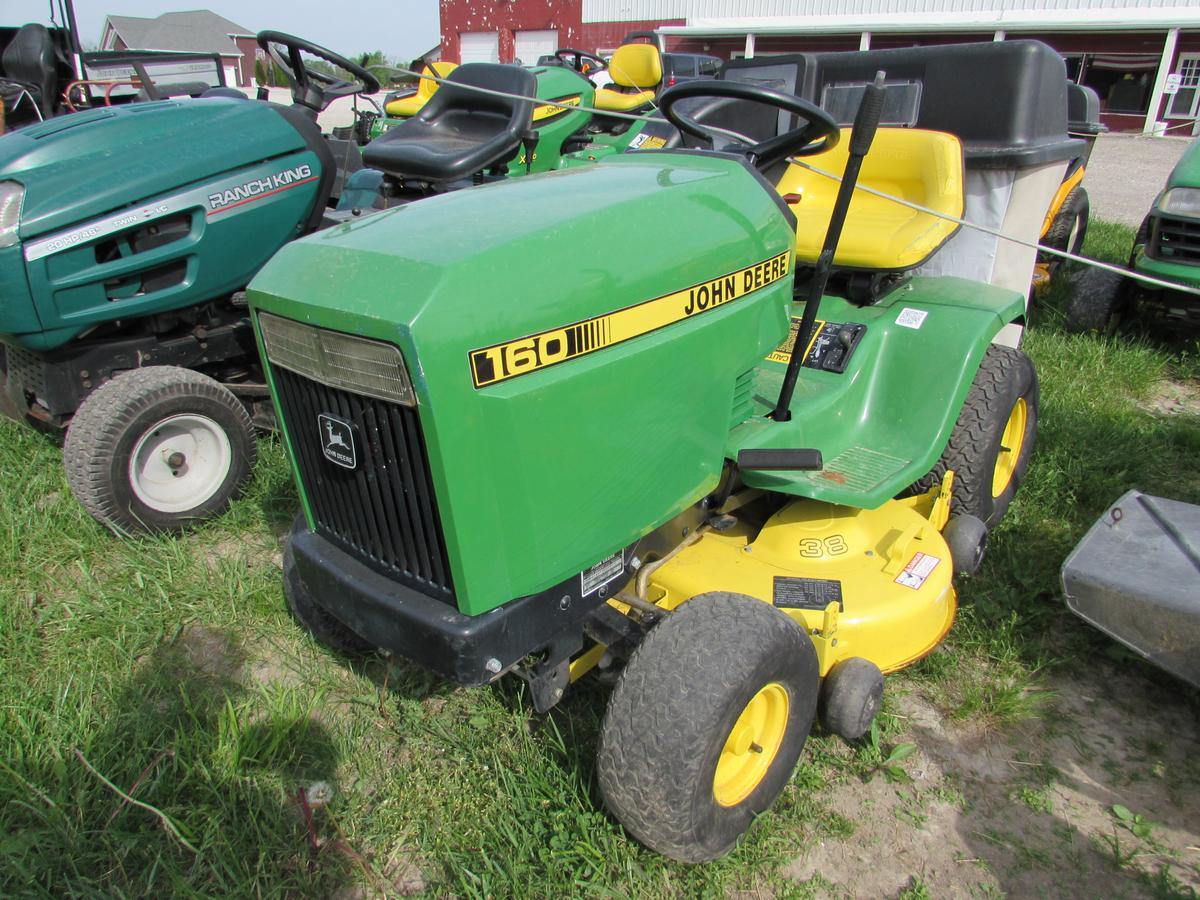 John Deere 160