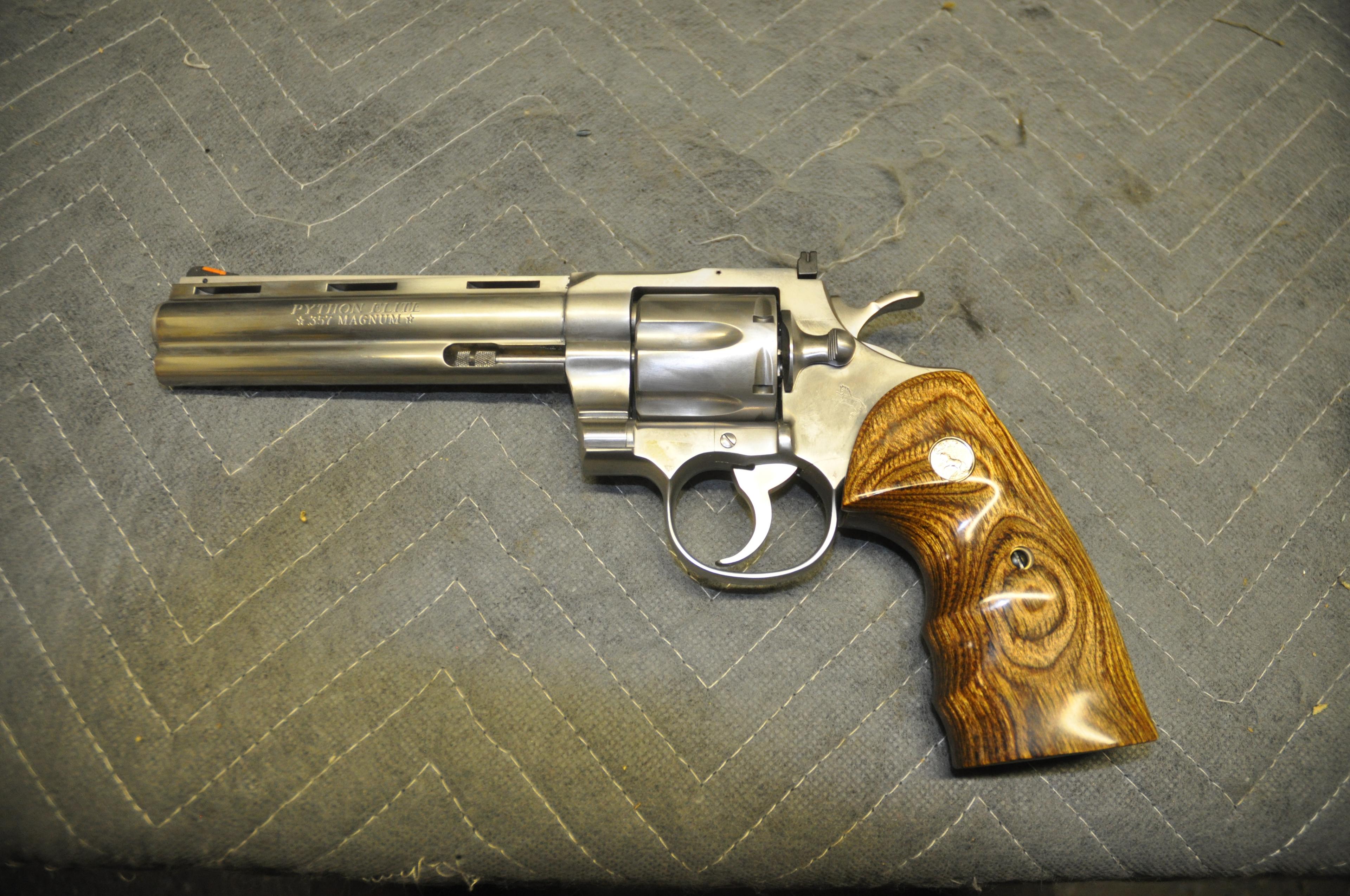 Colt Python Elite