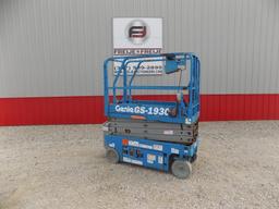 2013 Genie GS-1930 Scissor Lift Hour Meter Reads: 330