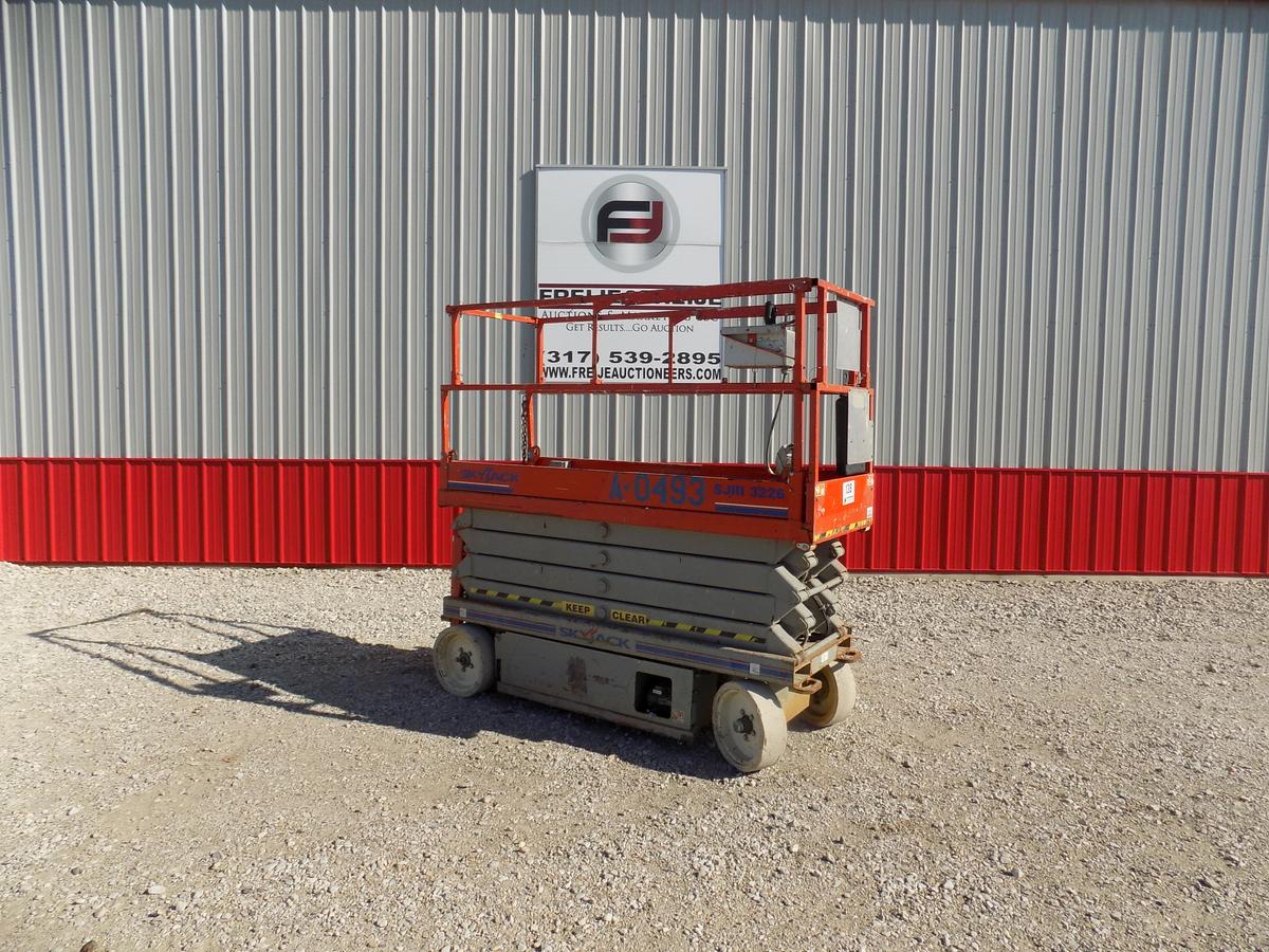 2012 Skyjack SJ 3226 Scissor Lift Meter Reads: 312