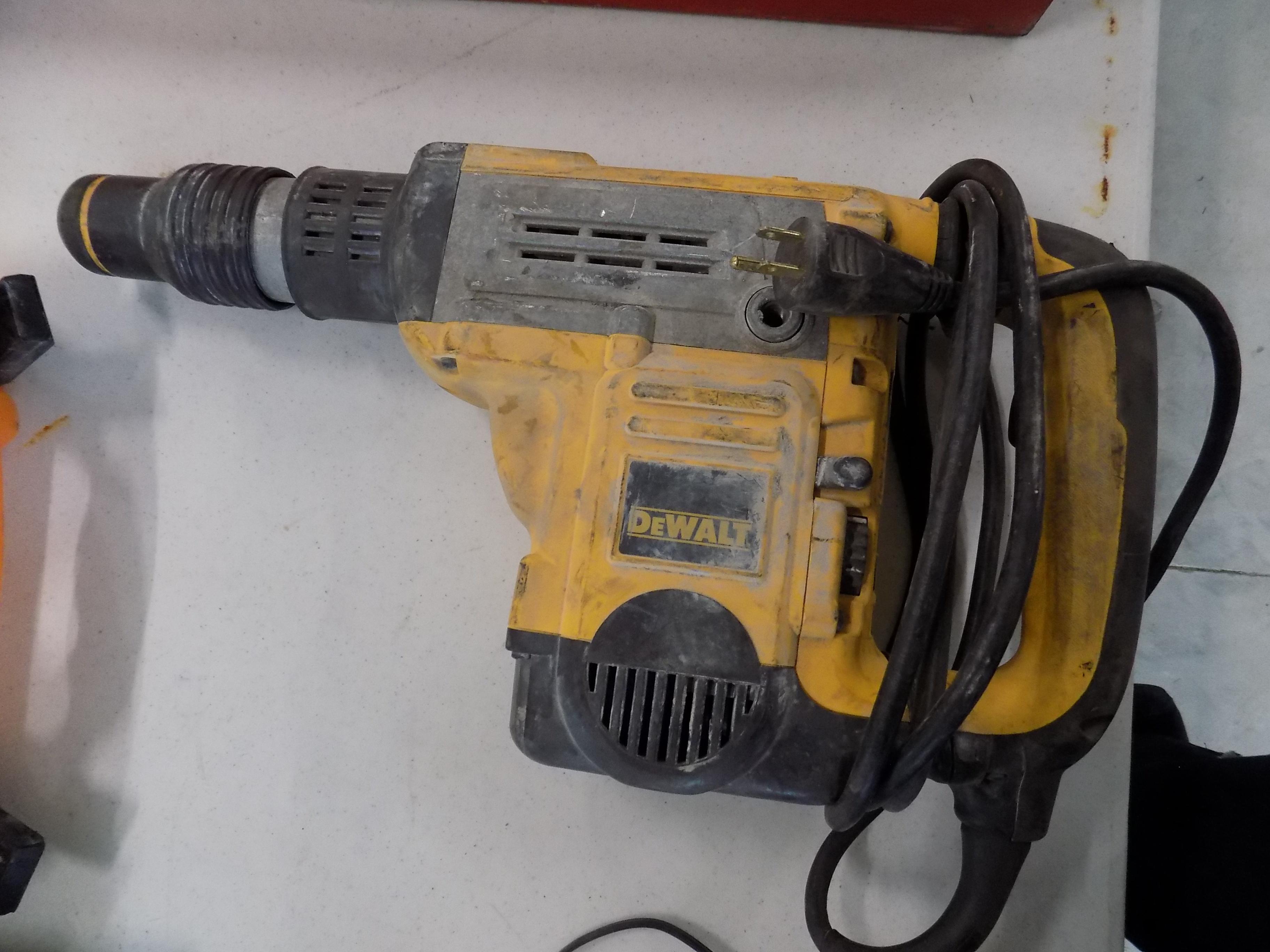 Dewlat Corded Hammer Drill