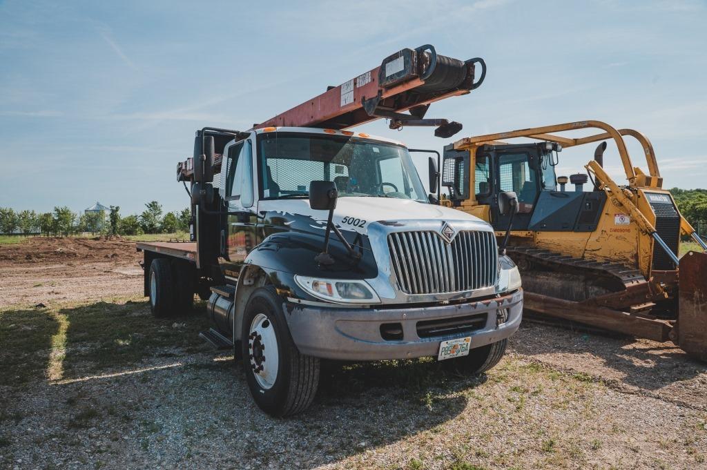 2006 International Shingle Truck Miles Show: 125,1