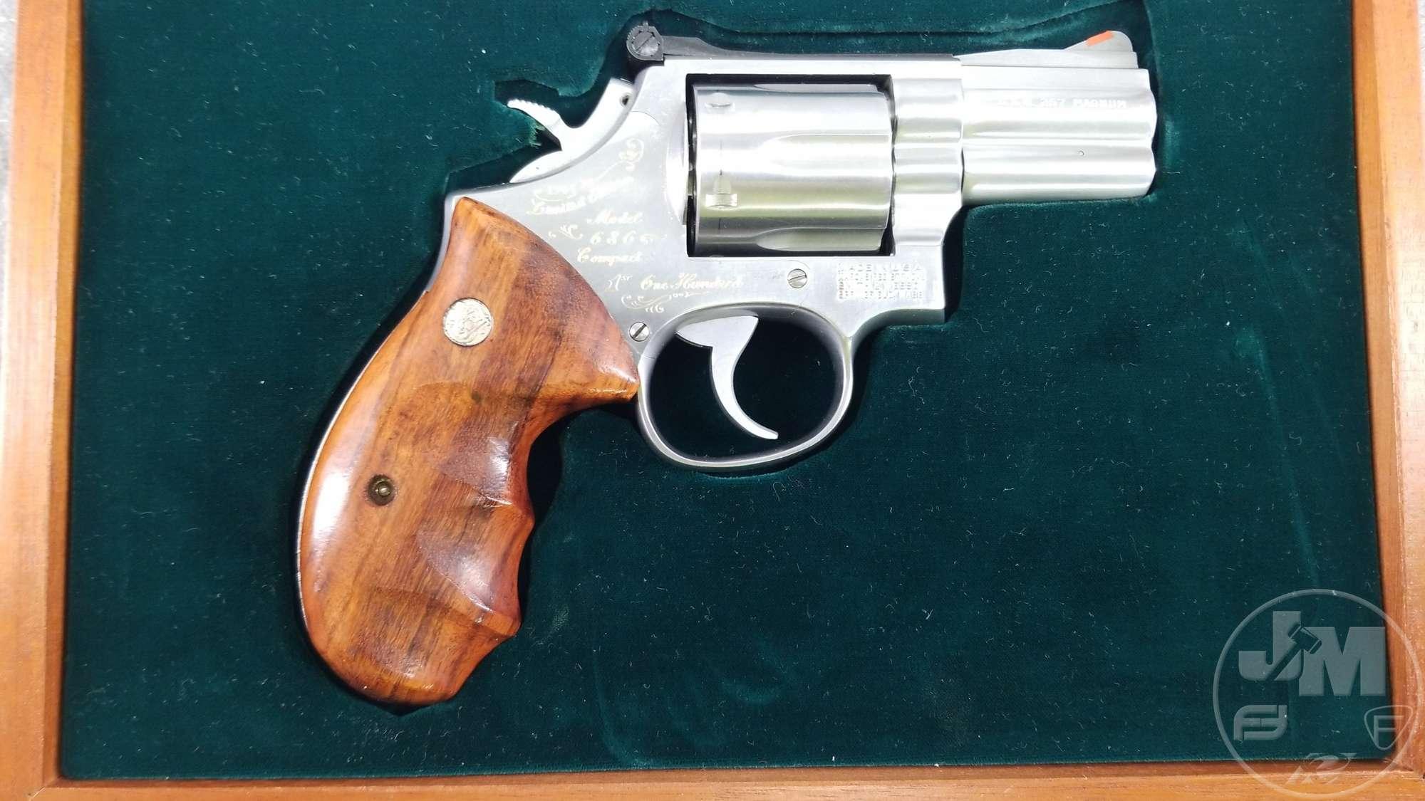 SMITH & WESSON 686 SPECIAL