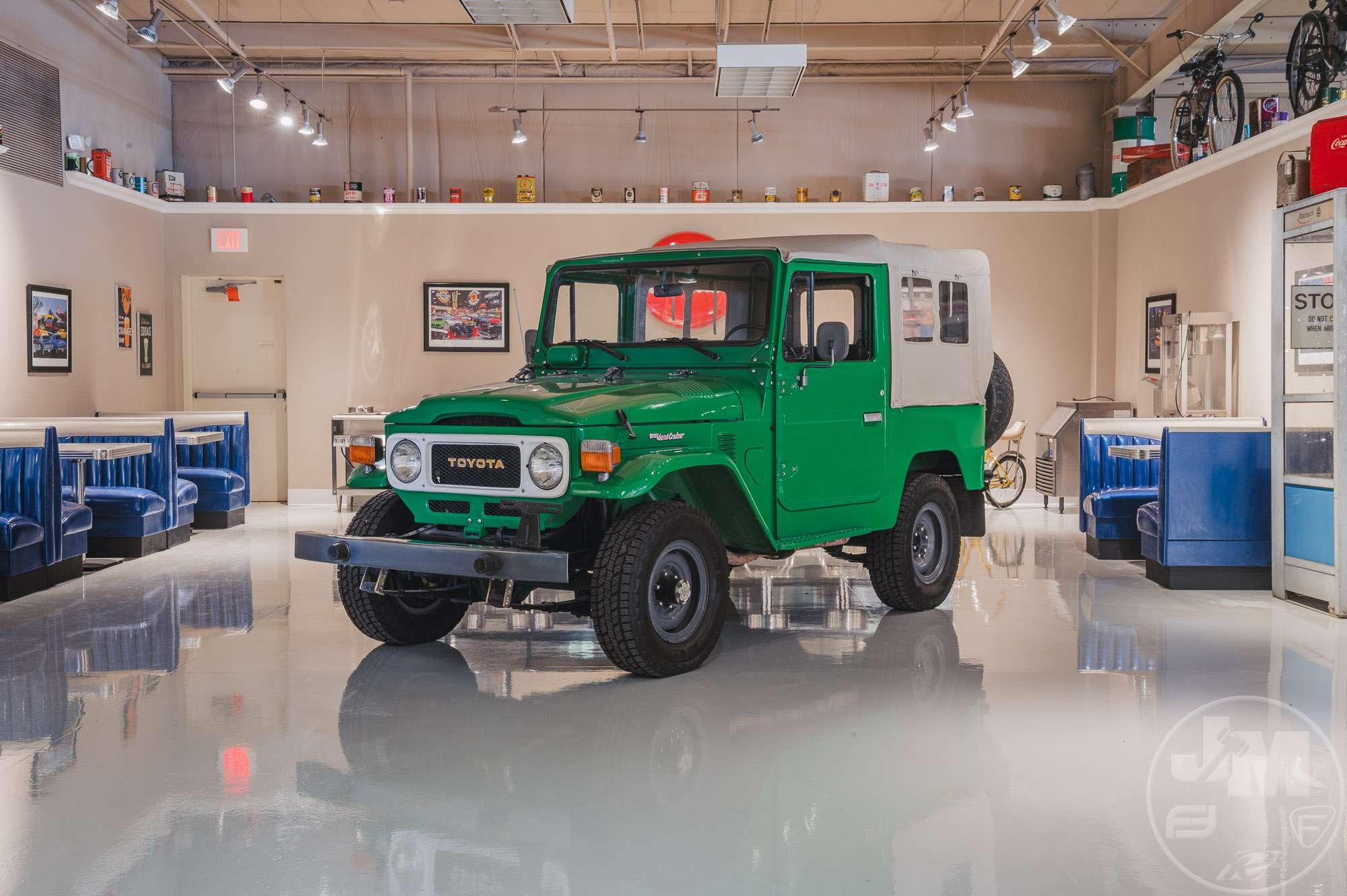 1979 TOYOTA LANDCRUISER FJ40 VIN: FJ40306930 4D