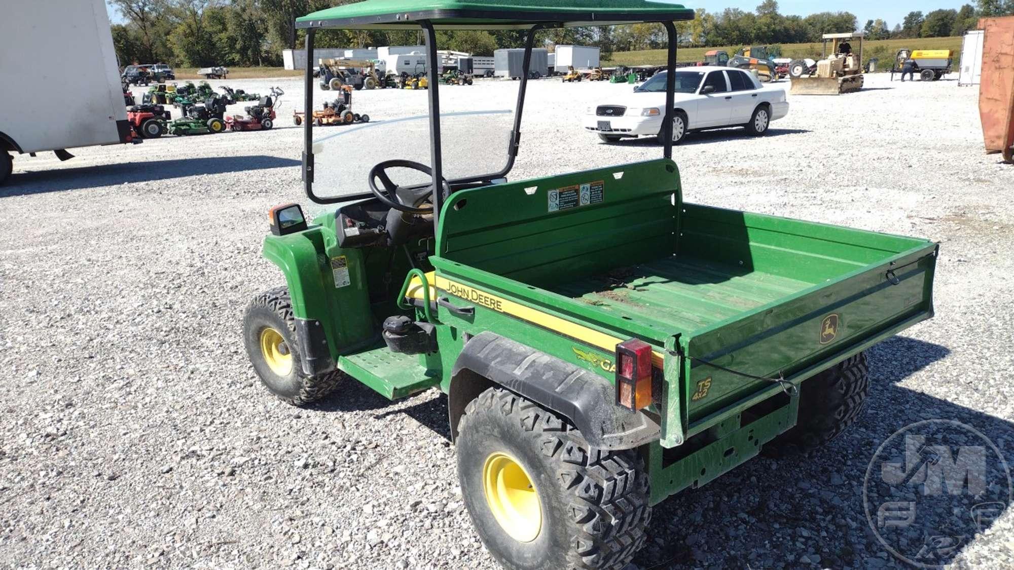 2016 JOHN DEERE GATOR SN: 1MO4X2SJCGM114496