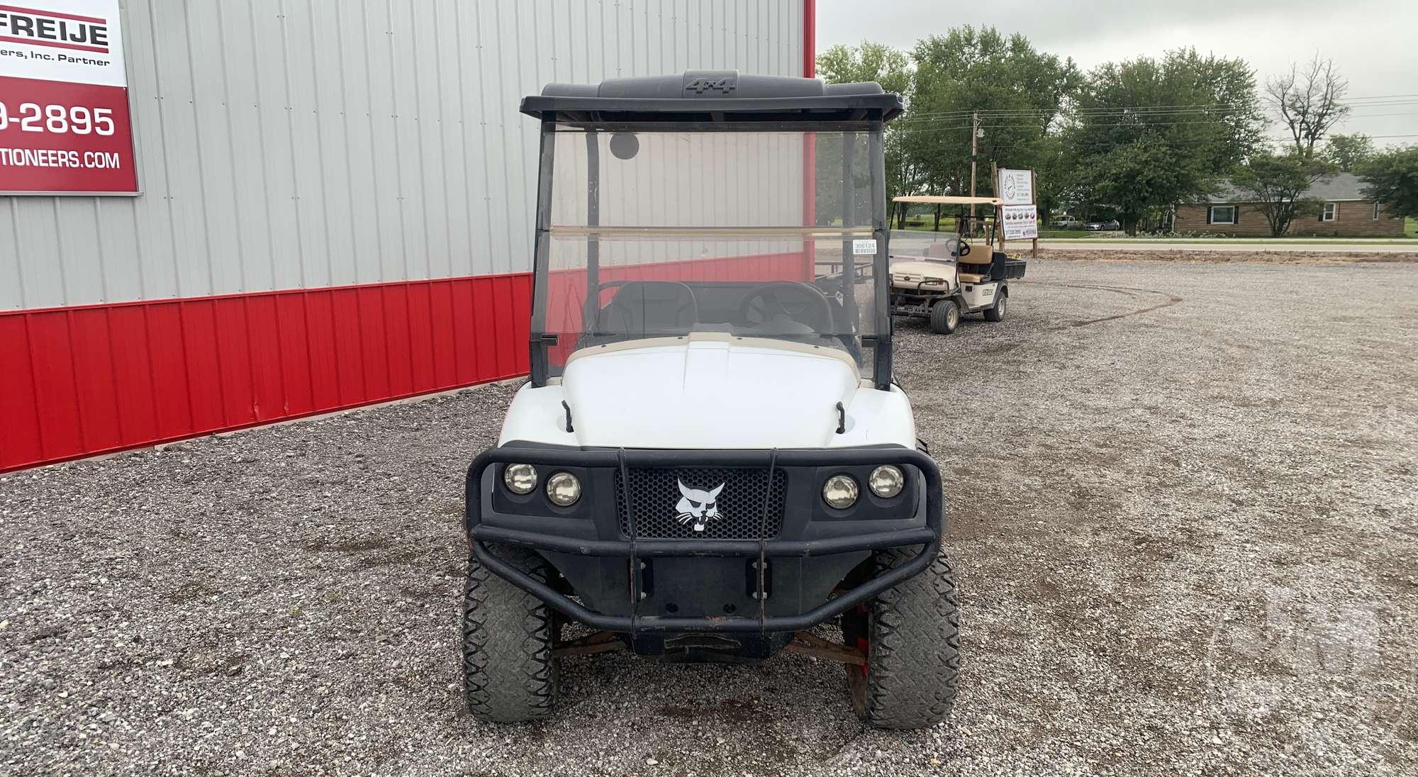 BOBCAT 3200 SN: FRM1649544