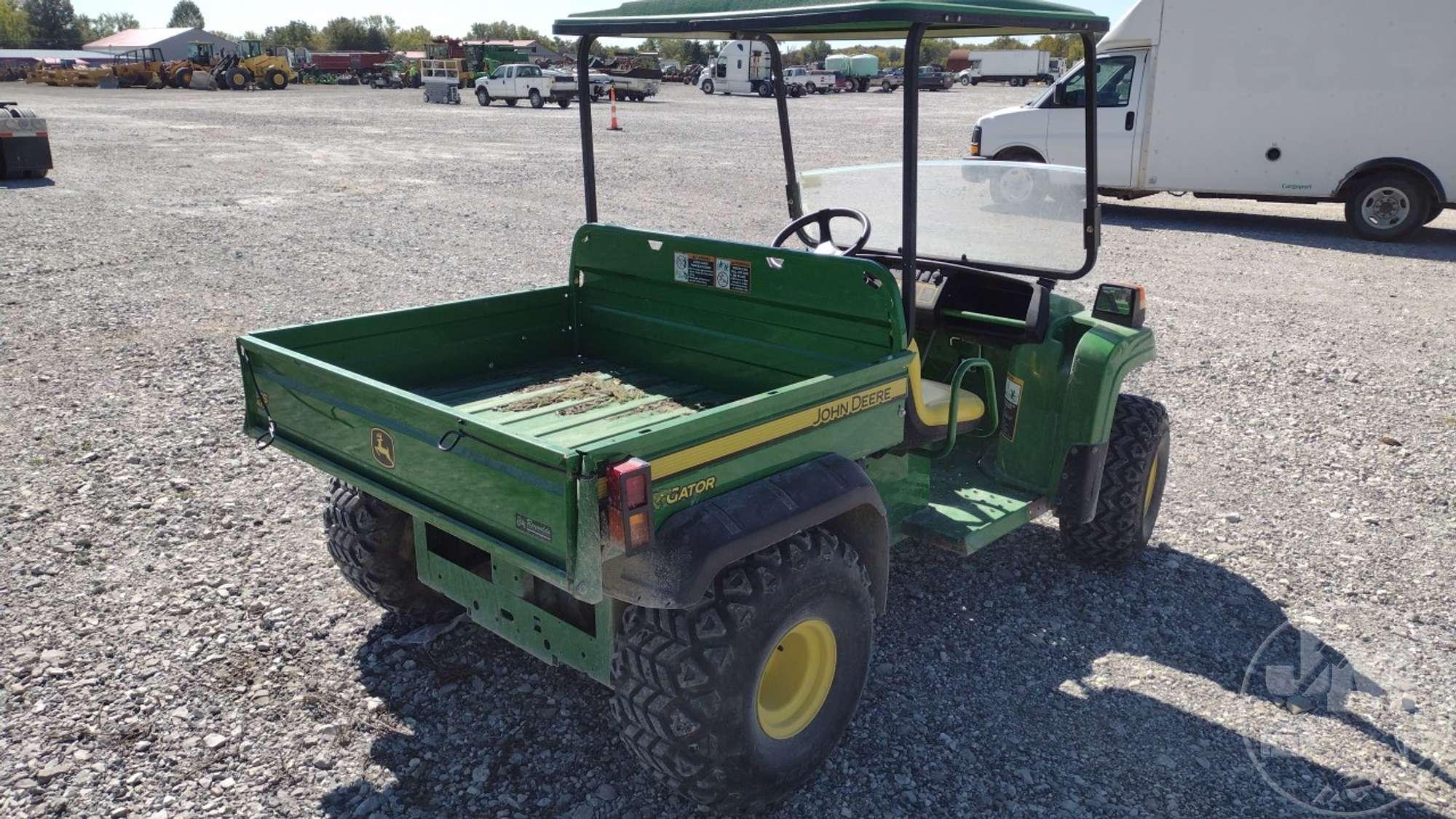 2016 JOHN DEERE GATOR SN: 1MO4X2SJCGM114496