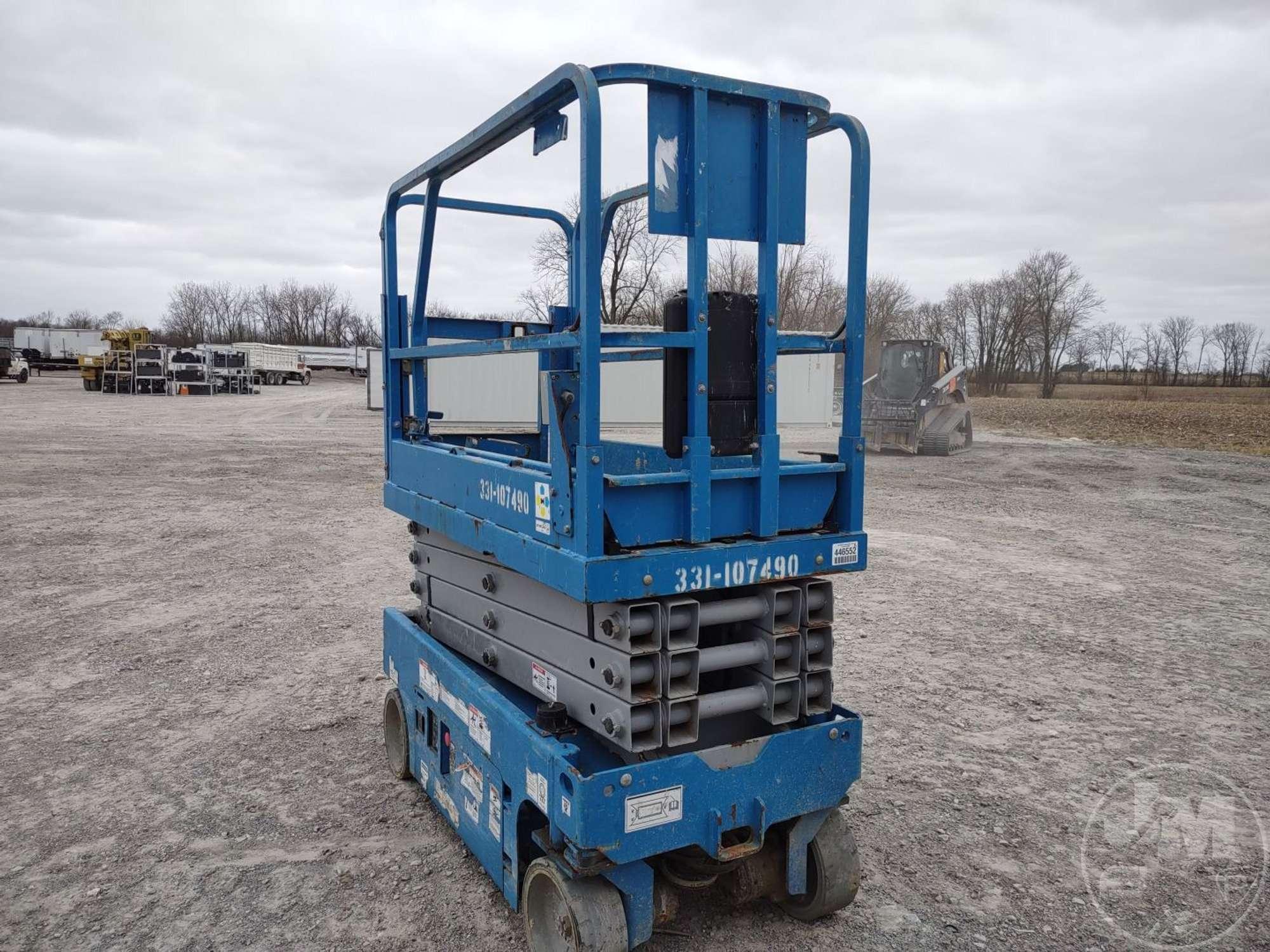 2014 GENIE GS-1930 25 SCISSOR LIFT SN: GS3015A-140842