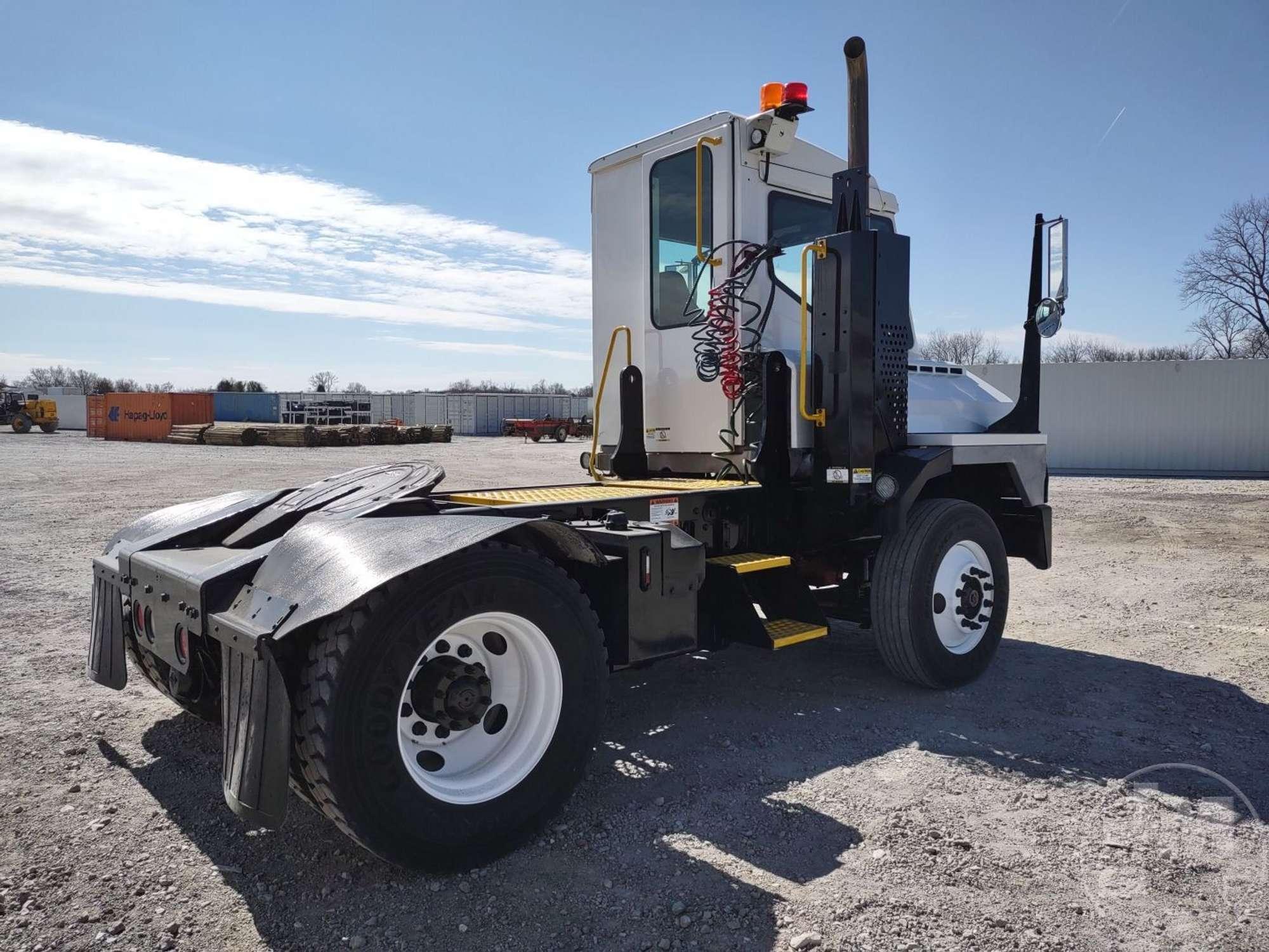 2016 KALMAR INDUSTRIES LLC OTTAWA T2 SINGLE AXLE TOTER TRUCK VIN: 11VJ813A8GA001186