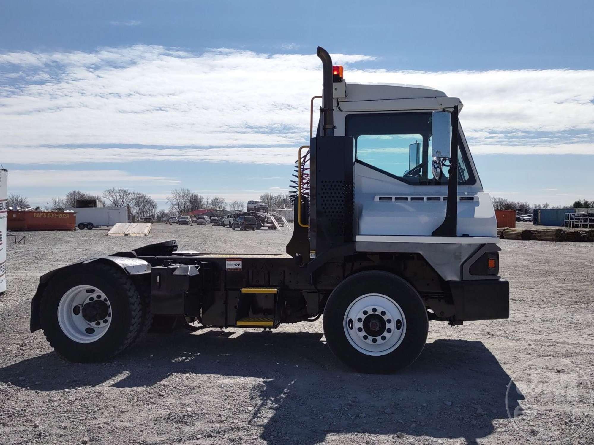 2016 KALMAR INDUSTRIES LLC OTTAWA T2 SINGLE AXLE TOTER TRUCK VIN: 11VJ813A8GA001186