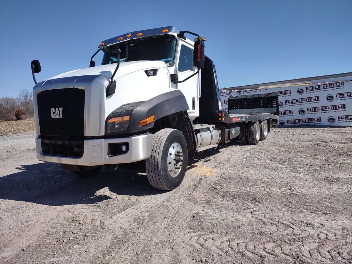 2016 CATERPILLAR CT-660 REGULAR CAB FLATBED TRUCK VIN: 3HTJGTKTXGN209324