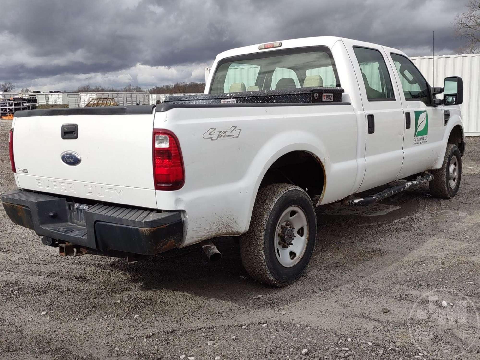 2008 FORD F-250 XL CREW CAB 4X4 PICKUP VIN: 1FTSW21568EB34250