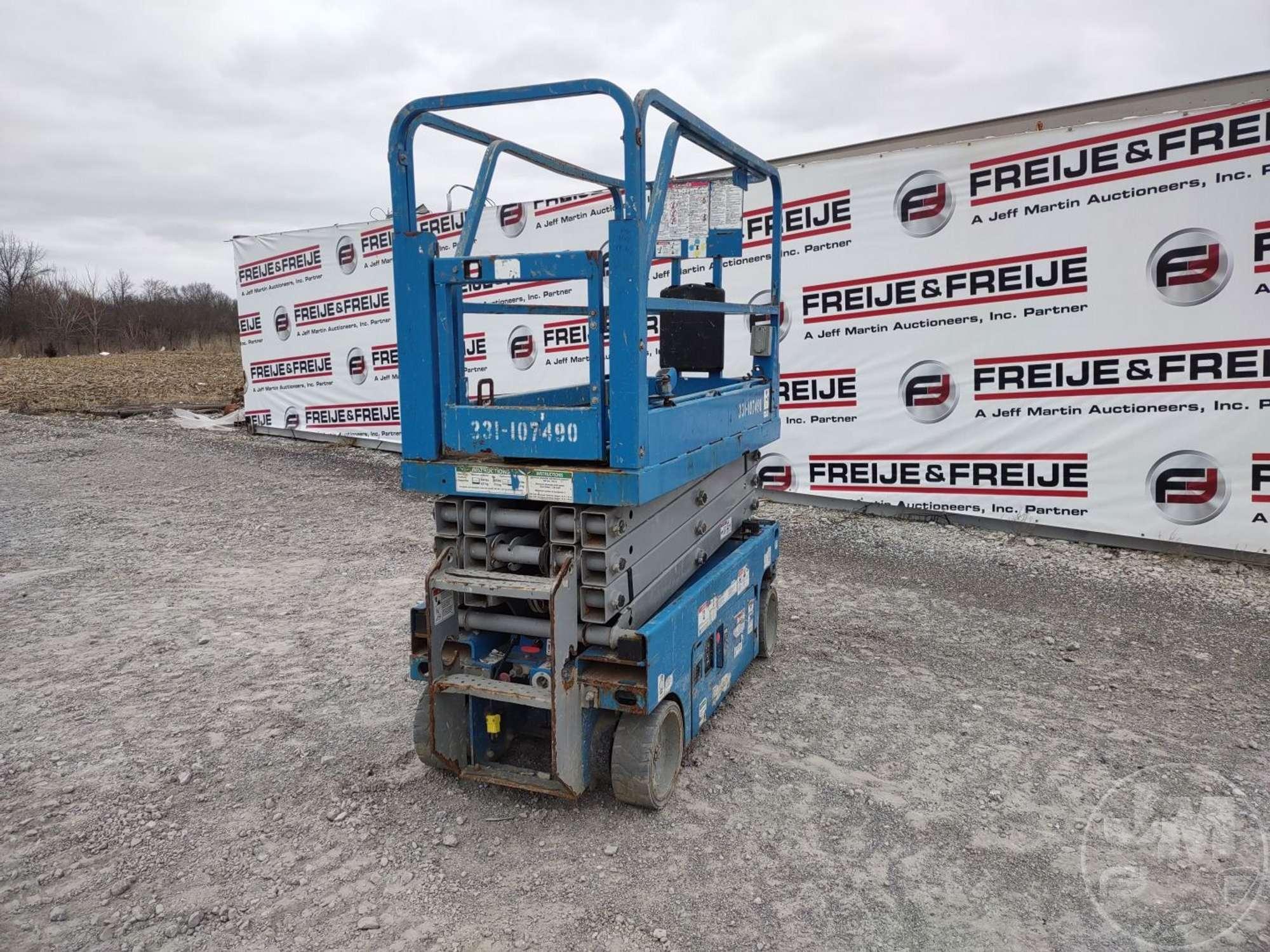 2014 GENIE GS-1930 25 SCISSOR LIFT SN: GS3015A-140842