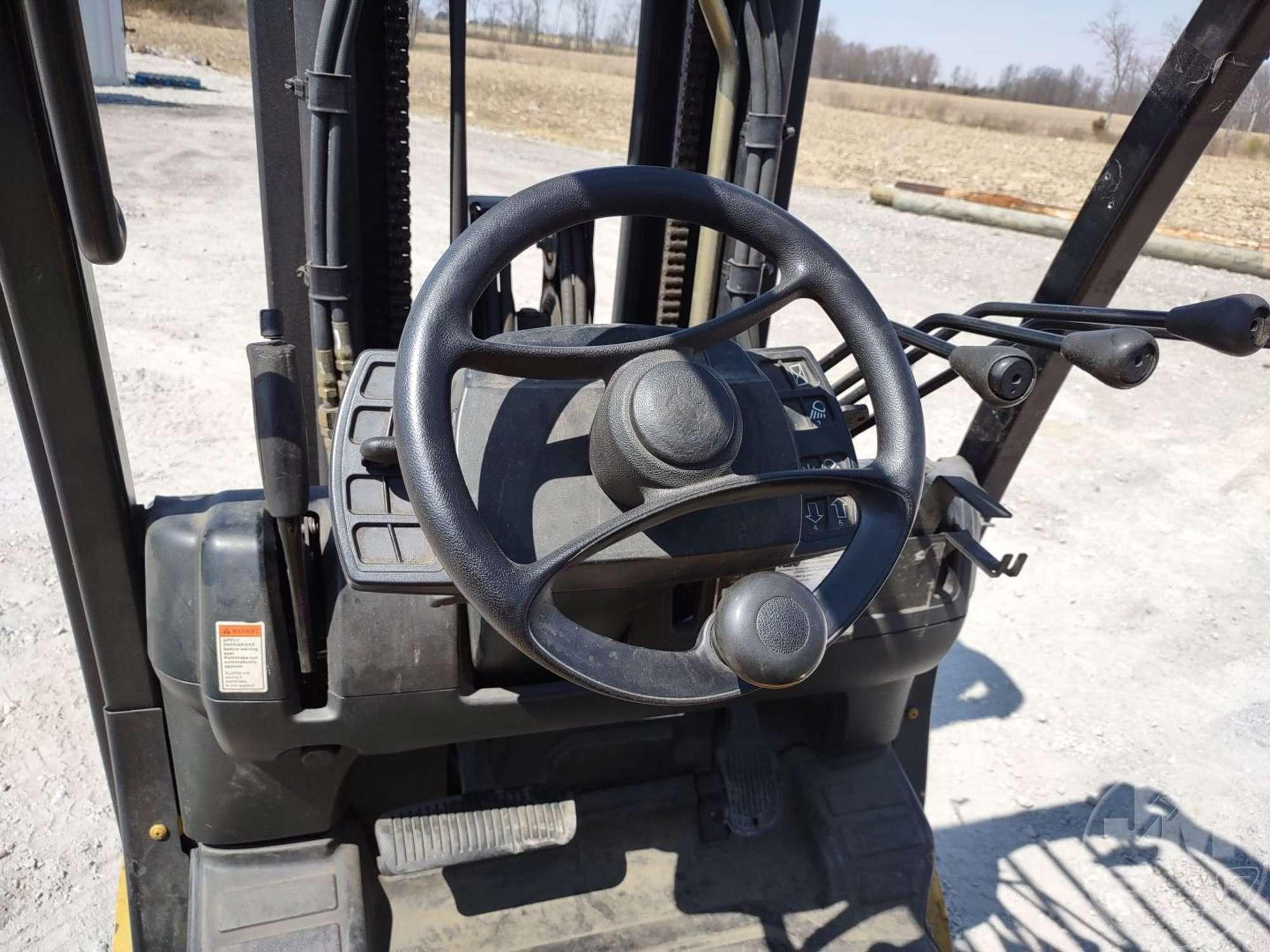 YALE CUSHION TIRE FORKLIFT SN: A910V06281D