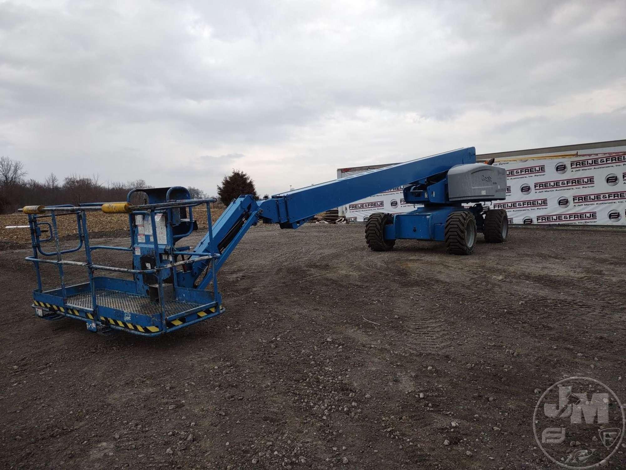 2014 GENIE S-85 4X4 SN: S8514-11501