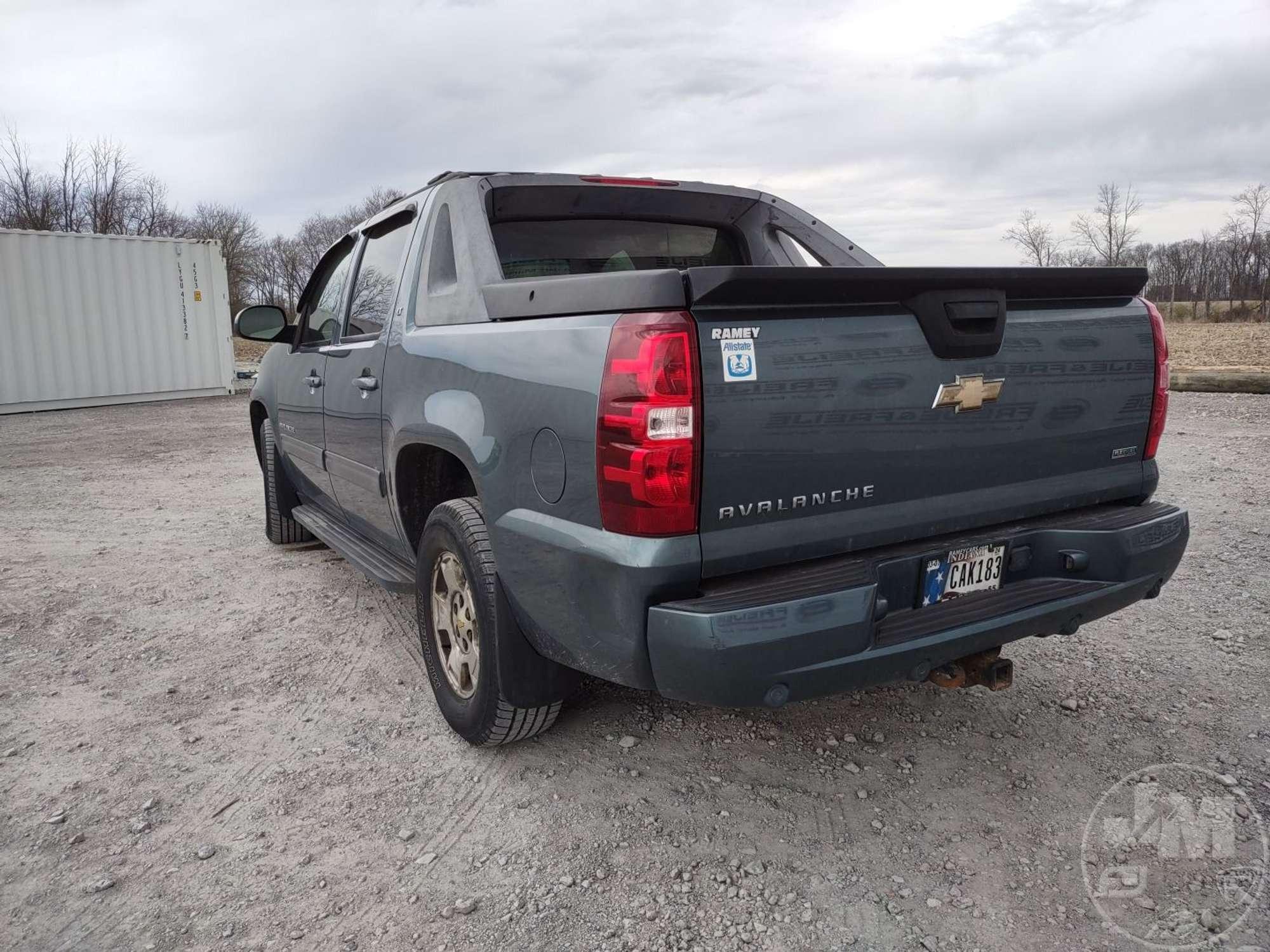 2011 CHEVROLET AVALANCHE VIN: 3GNTKFE31BG158723 4WD