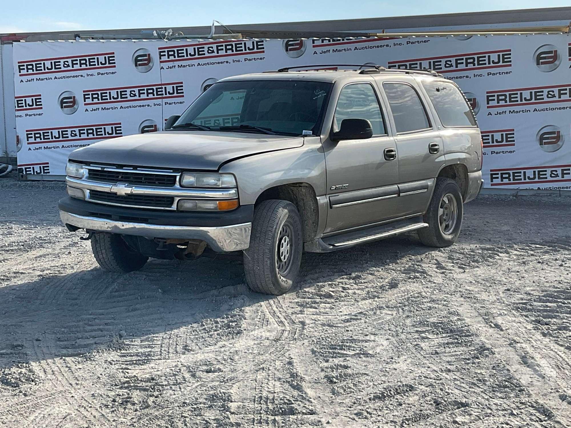 2001 CHEVROLET TAHOE VIN: 1GNEK13T61R181329 2WD