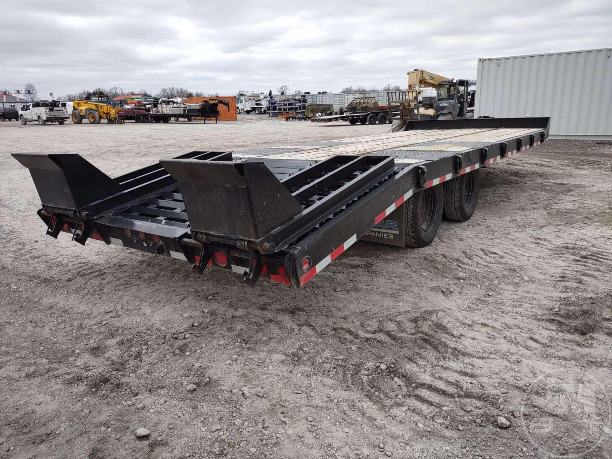 2013 INTERSTATE TRAILERS, INC. INTERSTATE TRAILERS, INC. EQUIPMENT TRAILER VIN: 1JK0DT205DM012598