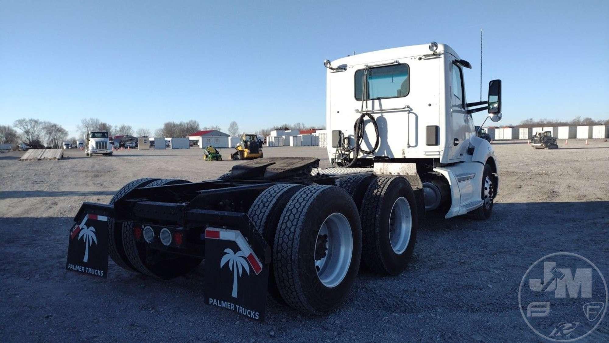 2018 KENWORTH T680 TANDEM AXLE DAY CAB TRUCK TRACTOR VIN: 1XKYD49X7JJ209752