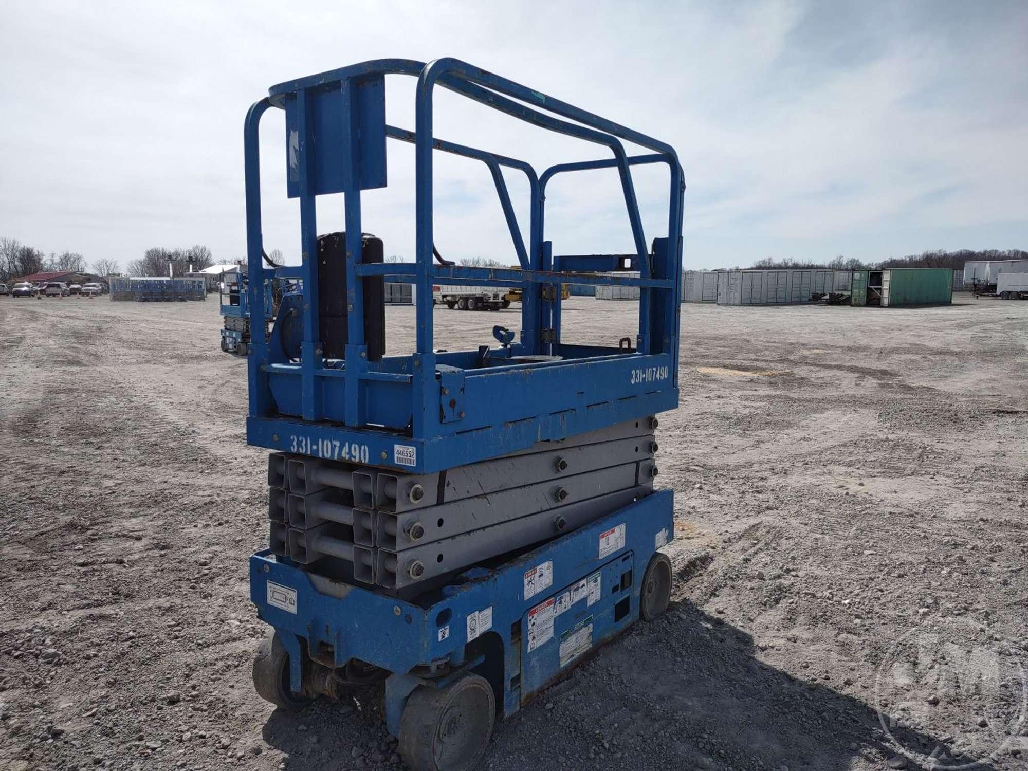 2014 GENIE GS-1930 25 SCISSOR LIFT SN: GS3015A-140842