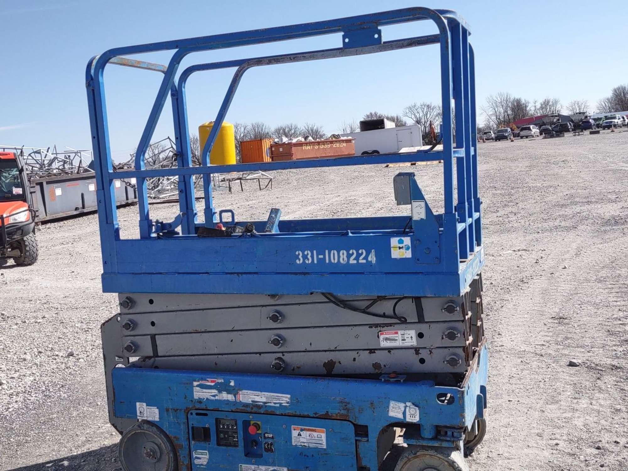 2016 GENIE GS-1930 25 SCISSOR LIFT SN: GS3016P-152590