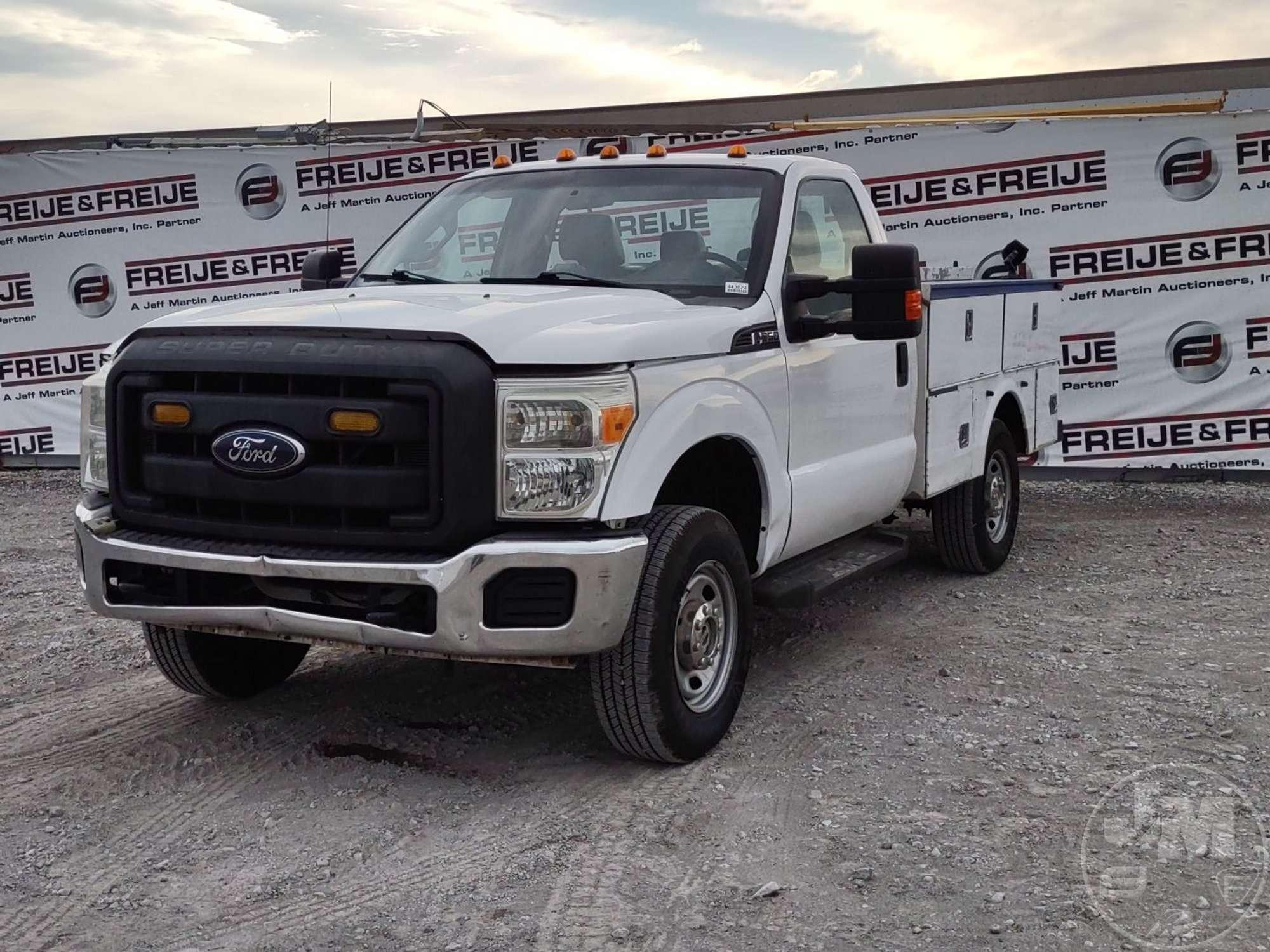 2013 FORD F-350 S/A MECHANICS TRUCK VIN: 1FDRF3B64DEB29999