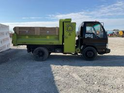 2007 CHEVROLET W4 SO42 TILT MASTER SINGLE AXLE DUMP TRUCK VIN: 4KBC4B1U17J802435