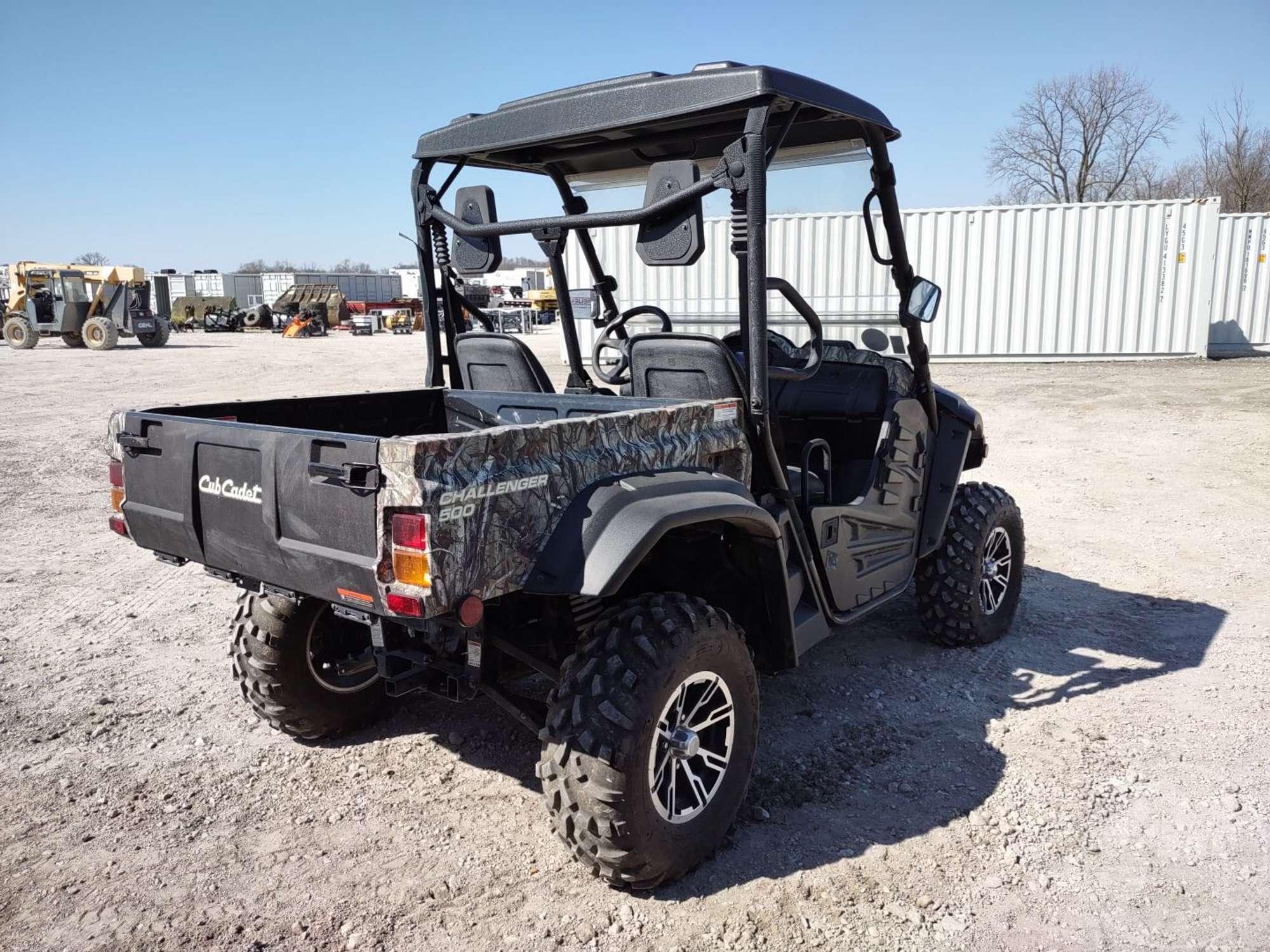 2017 CUB CADET CHALLENGER 500 SN: LWGMDTZB0HA000369