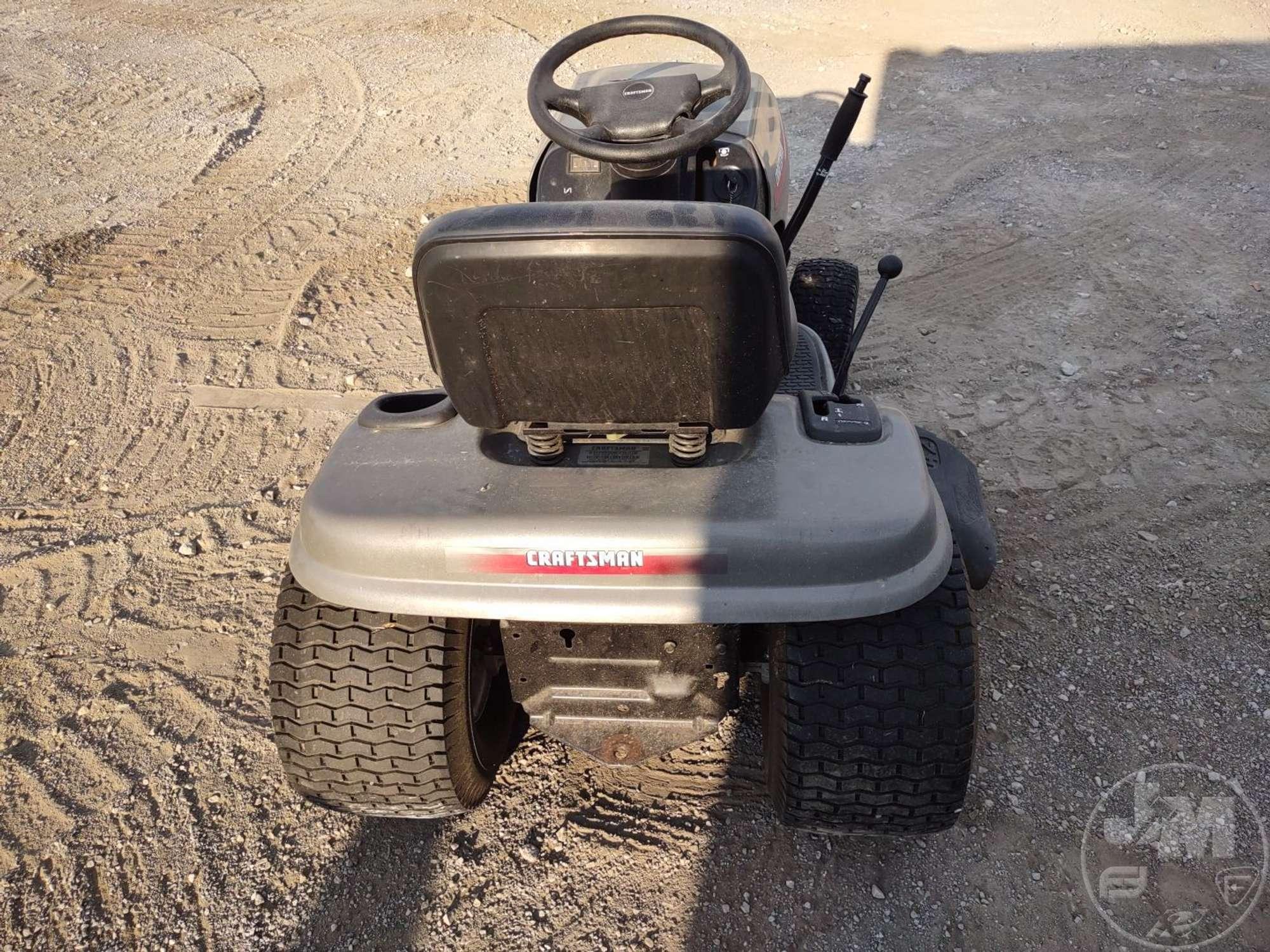 CRAFTSMAN LT2000 RIDING MOWER SN: 042103B011795