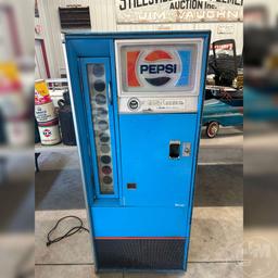 VENDO MODEL VF90/10, SERIAL# 039922, PEPSI BOTTLE MACHINE