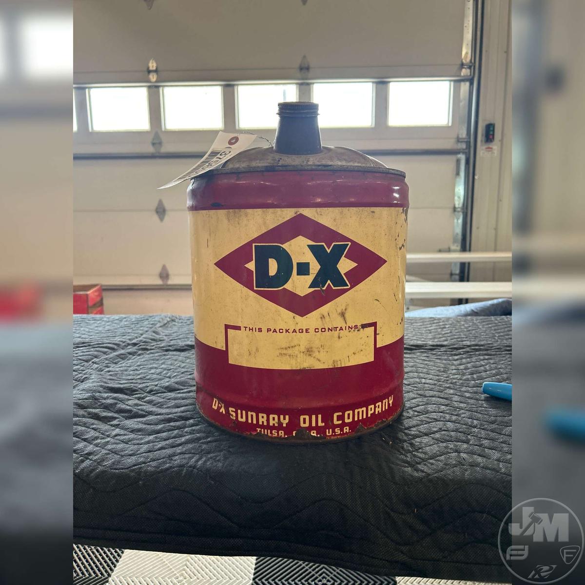 5 GALLON D-X OIL CAN