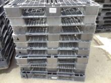 PLASTIC PALLETS 40 PLASTIC RACK PALLETS 20