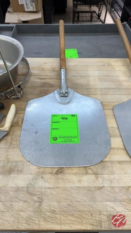 Aluminum Pizza Peel W/ Wood Handle