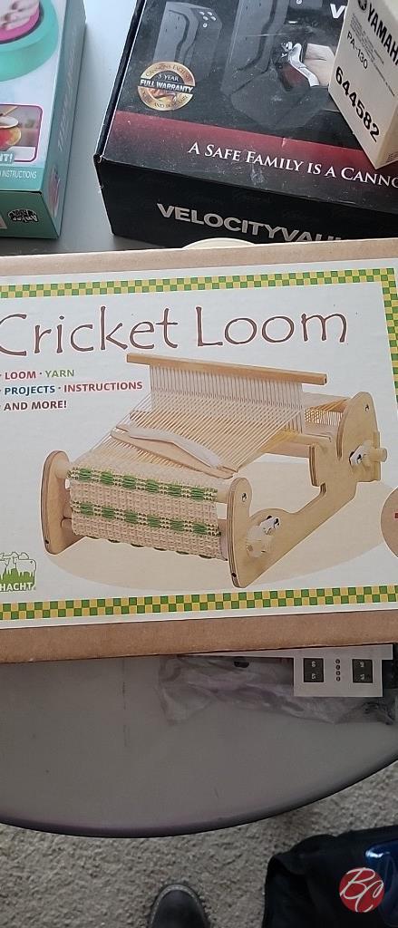 Cricket Loom 10"