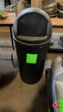 Rubbermaid Bullet Garbage Can (Black)