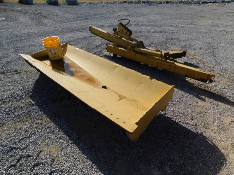 (1) STRAIGHT DOZER BLADE W/PUSH ARMS